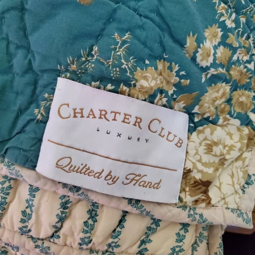 Hand stitched Queen size Quilt CHARTER CLUB - MACY'S WYSIWYG